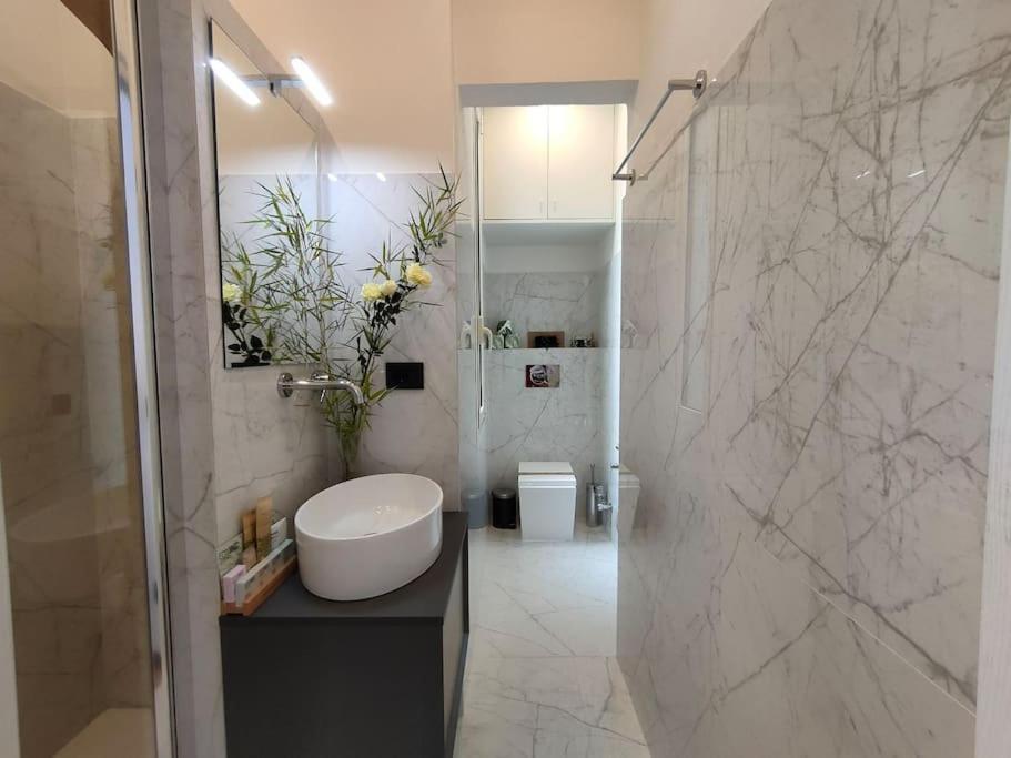 Appartamento Portici Rossi- Centro Storico Asti Exteriör bild